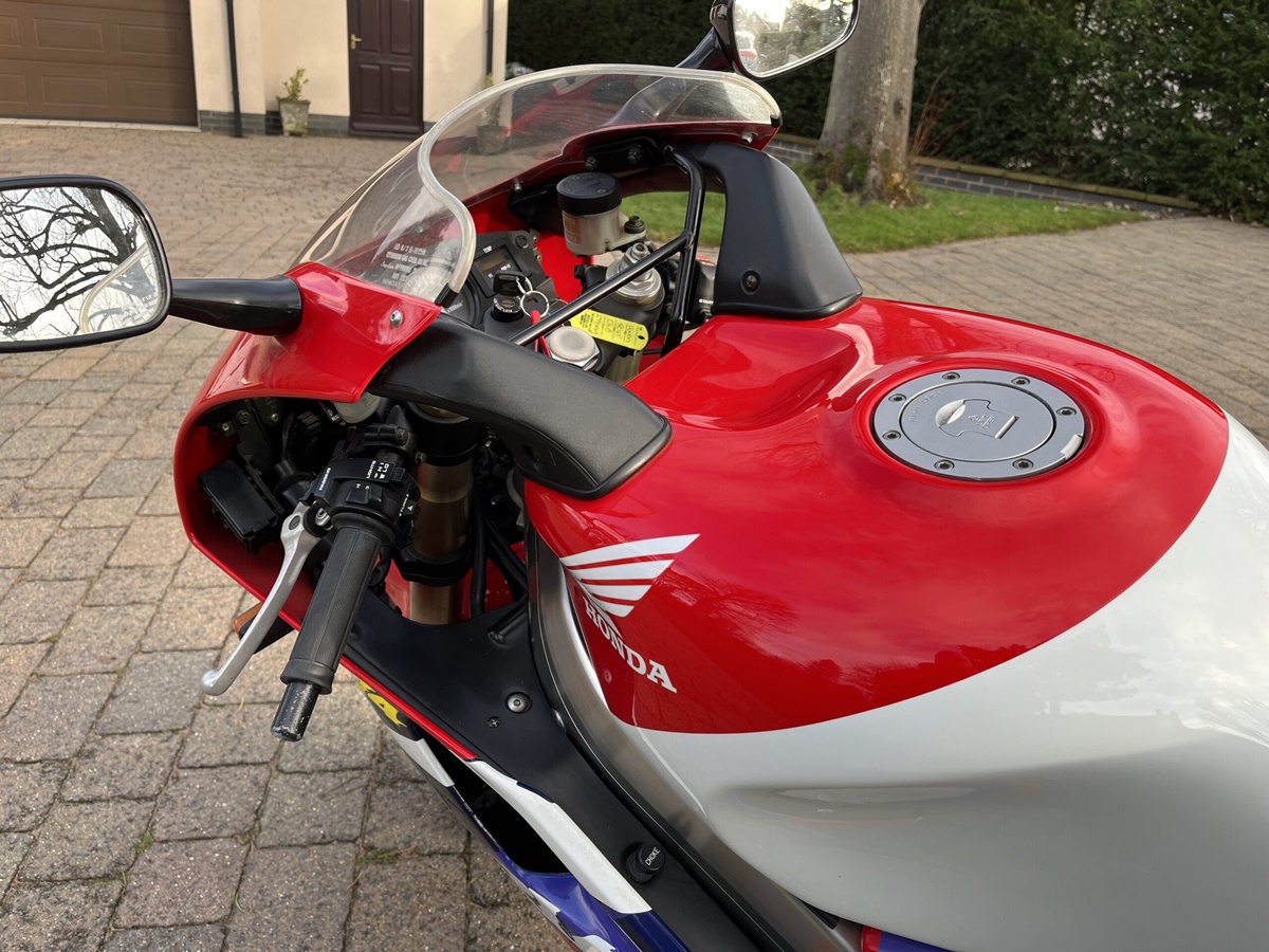 Honda RVF 750 RC45 1994