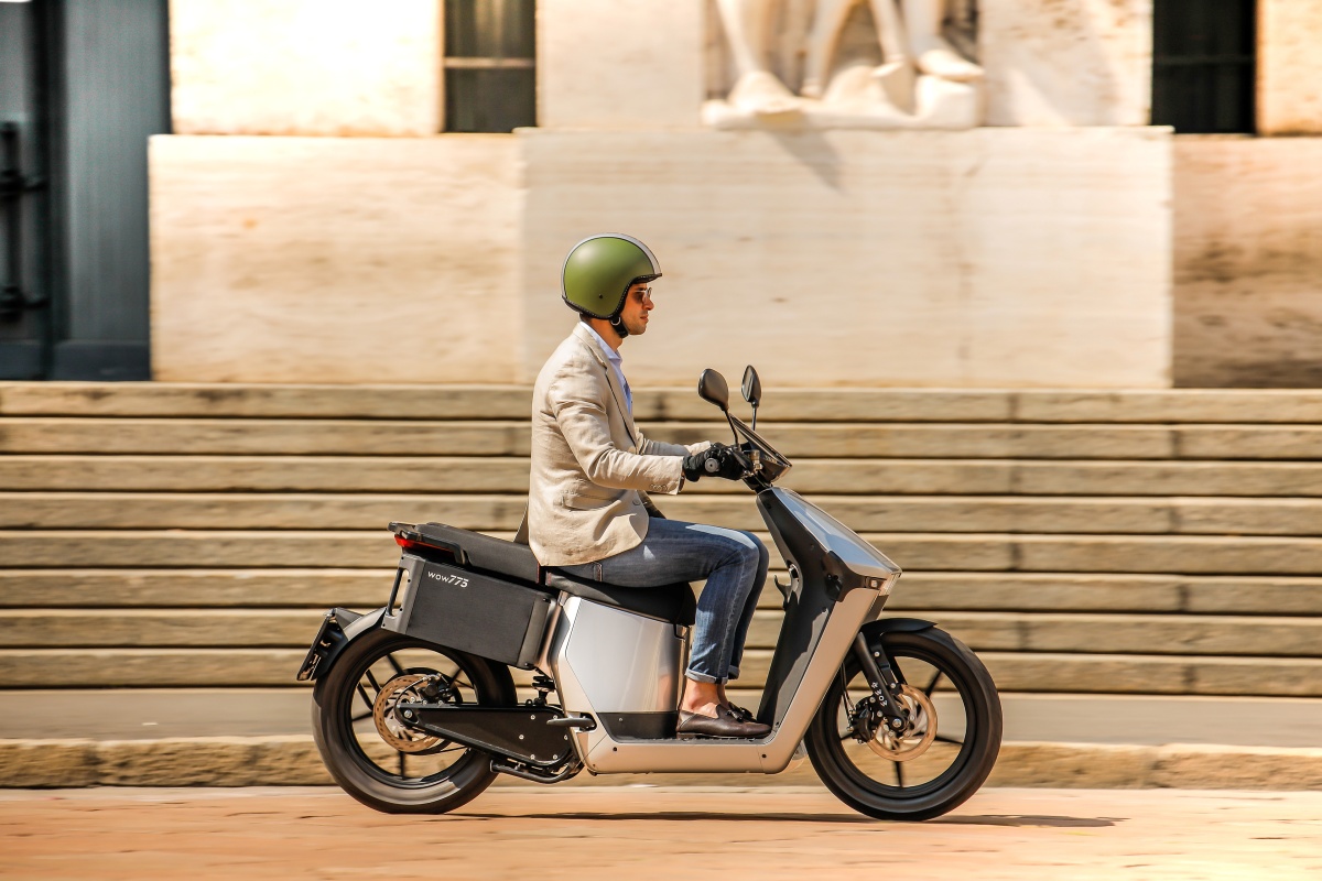 invicta_electric_wow_775_2023_3