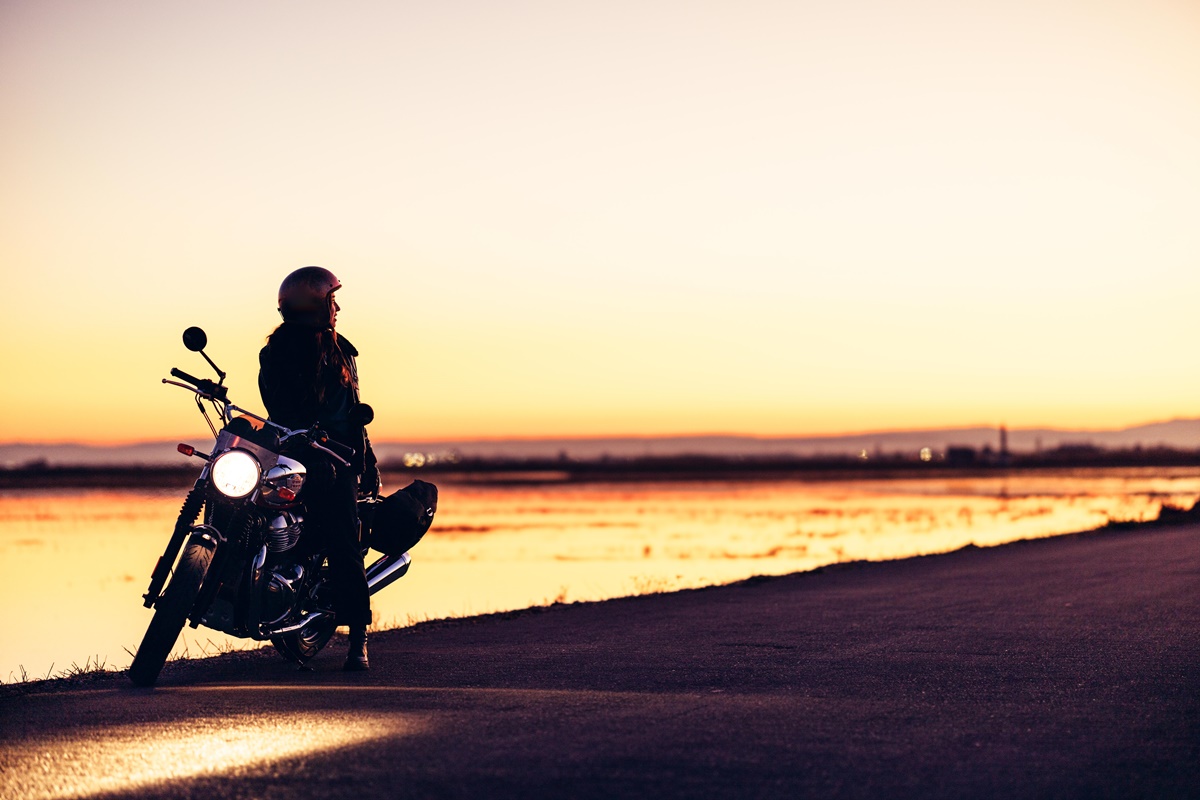 Royal Enfield Interceptor 650 Lightning Edition