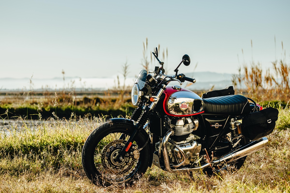 Royal Enfield Interceptor 650 Lightning Edition