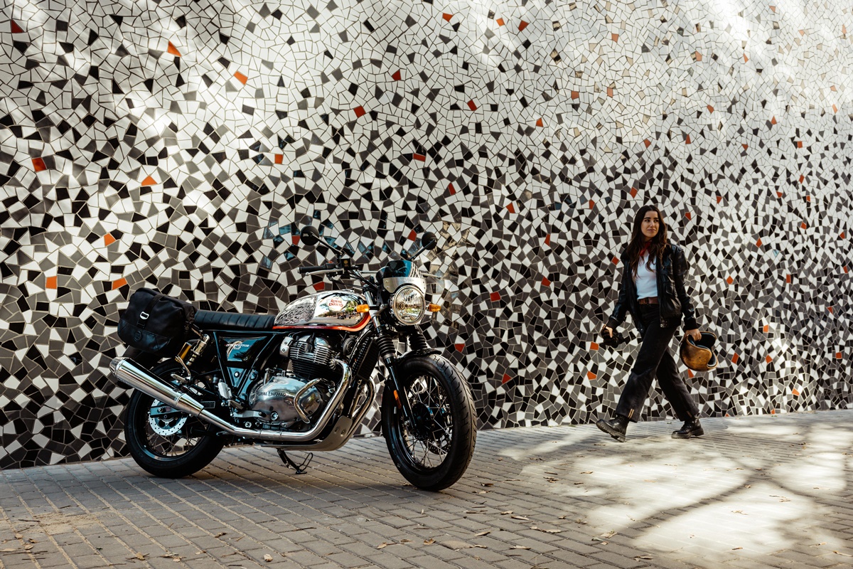 Royal Enfield Interceptor 650 Lightning Edition