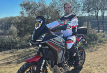 Oriol Mena sobre a la Moto Morini X-Cape ADV-R