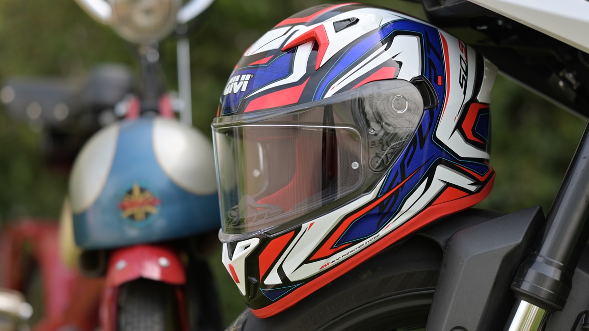 20 Aniversario de los cascos GIVI
