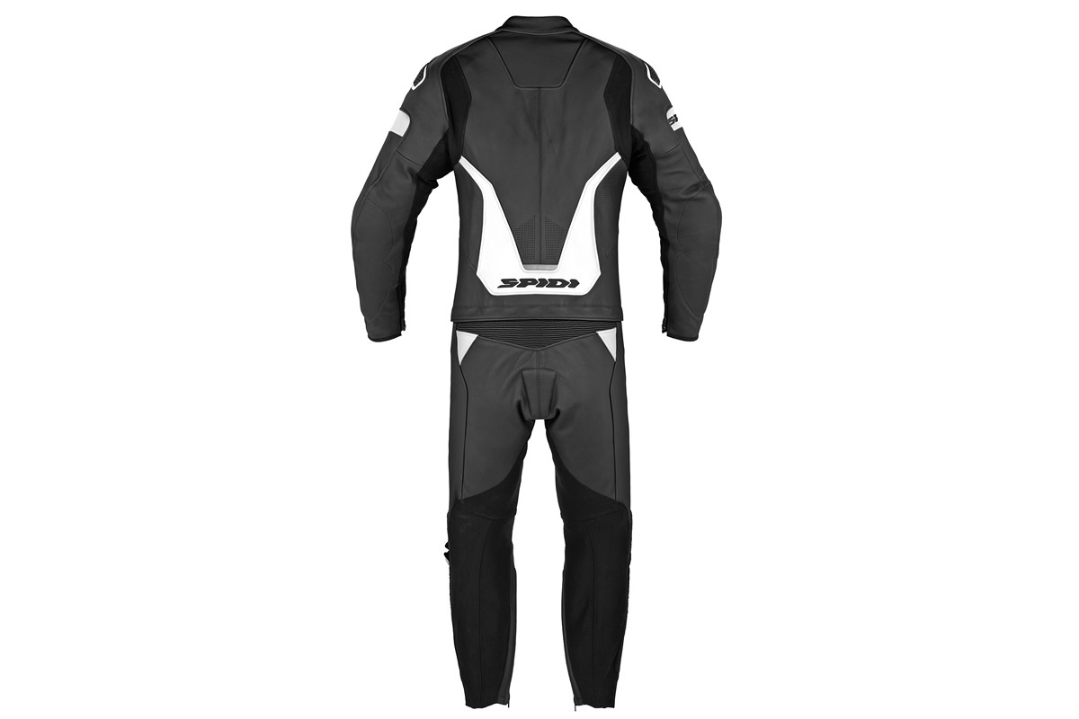 Equipamiento deportivo SPIDI 2023