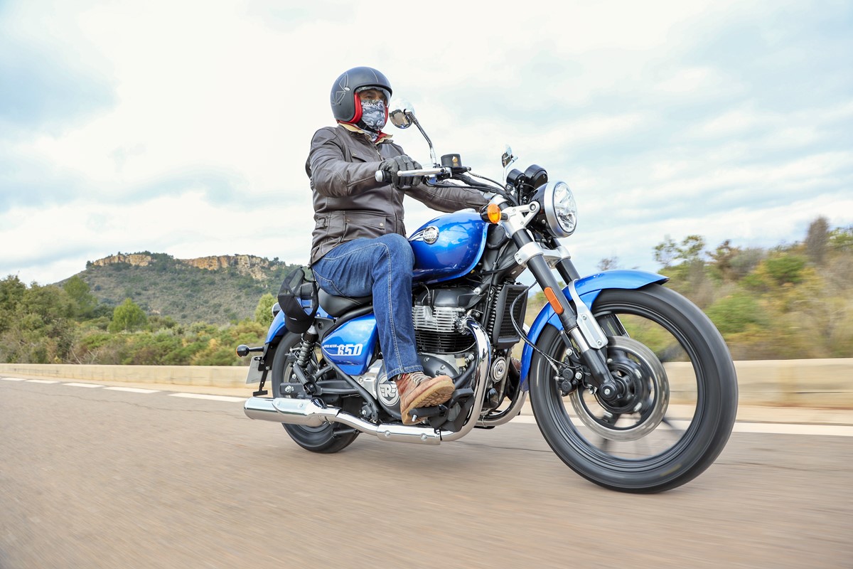 royal_enfield-supermeteor650-valencia-342