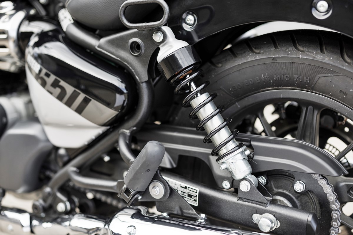 royal_enfield_super_meteor_650-49