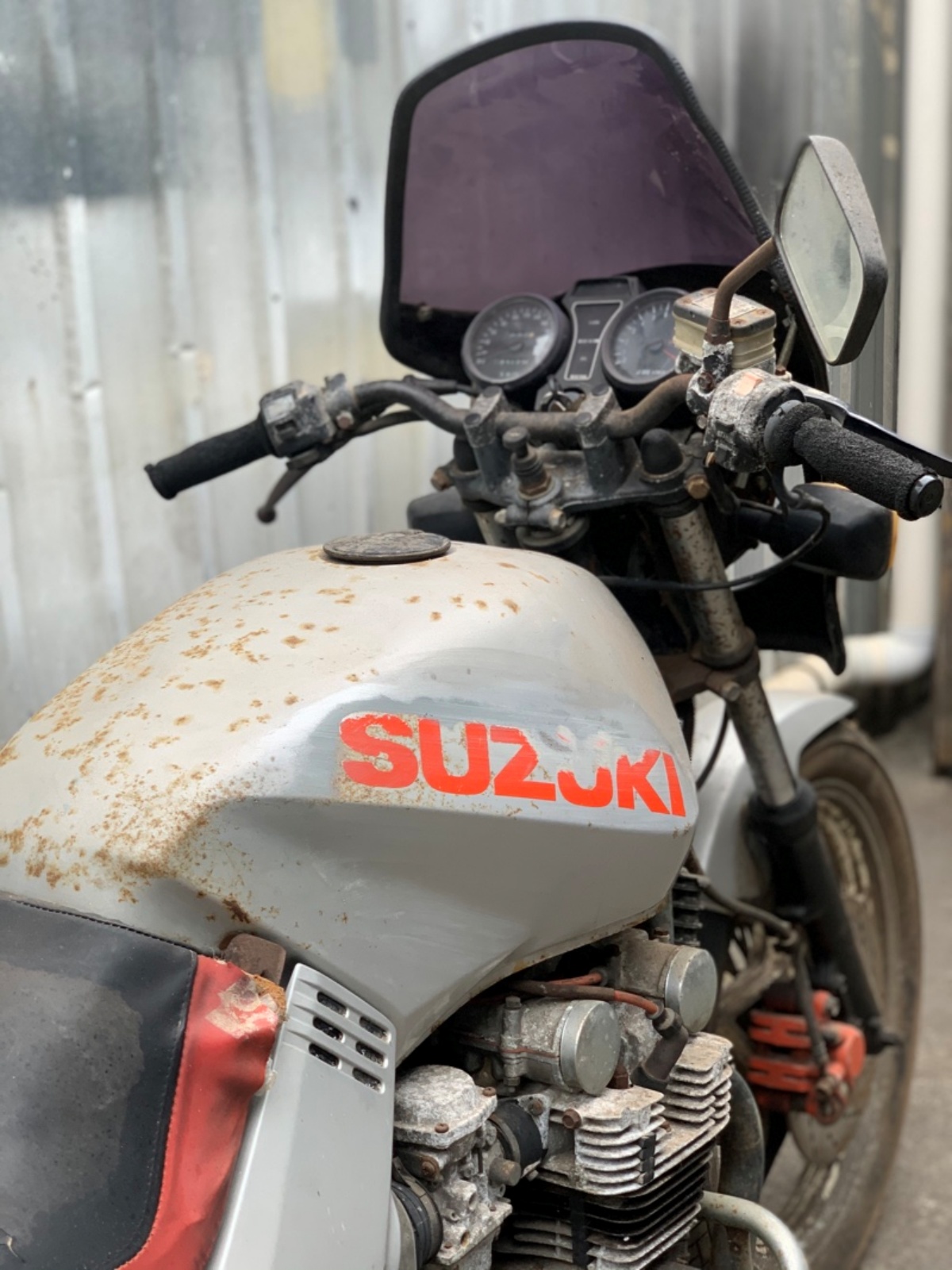 suzuki-katana-gs650-1981_9