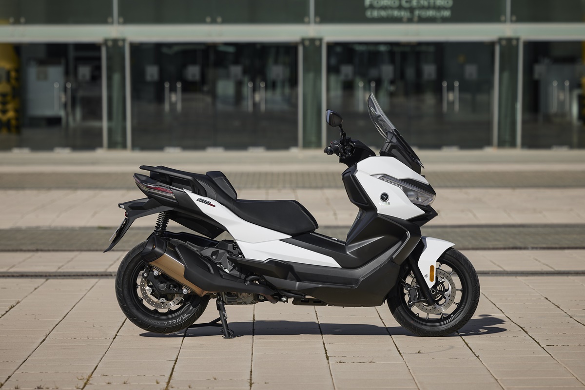 Voge SR4 Max 2023