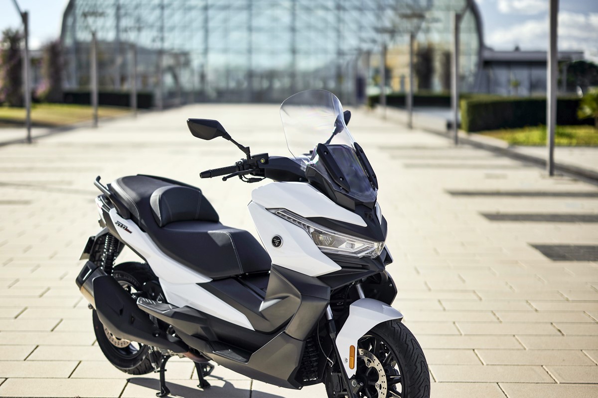 voge_sr_4max-75