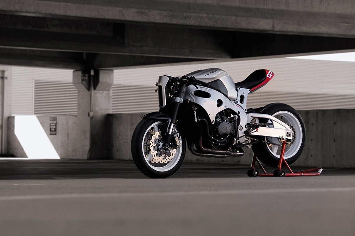 Diseño original Mono Racr sobre el que basa equipado con un motor Honda