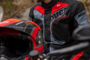 Colección de ropa Ducati 2023