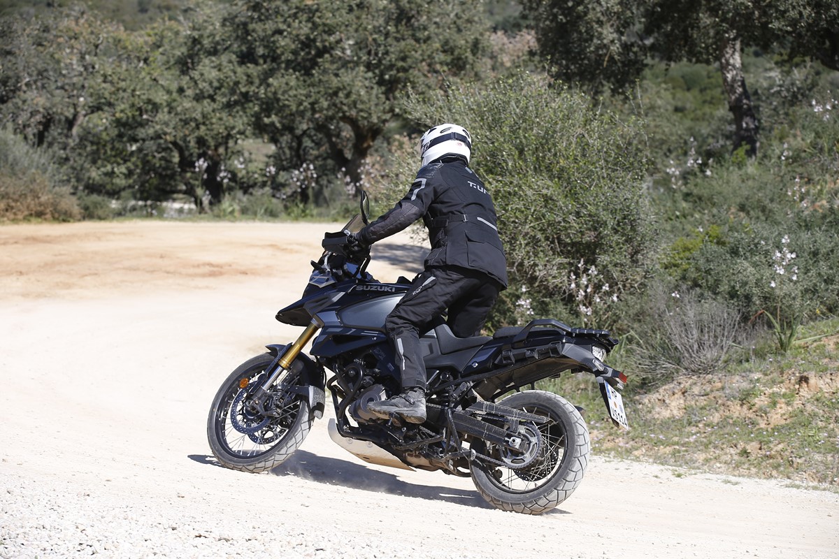 Prueba Suzuki V-Strom 1050 DE / Tech