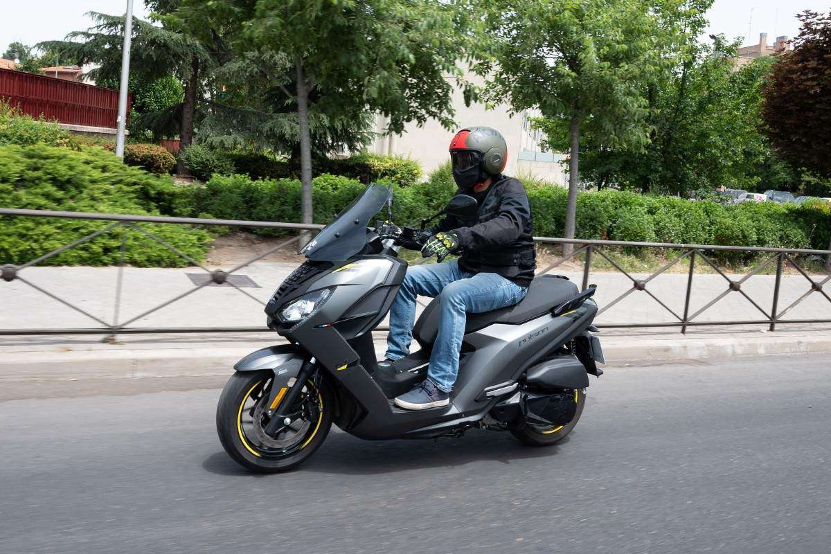 Los scooters de 125 son más económicos y hay más opciones