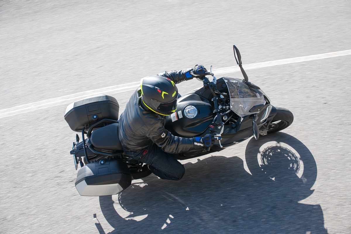 2023-02-23_cf_moto-1126