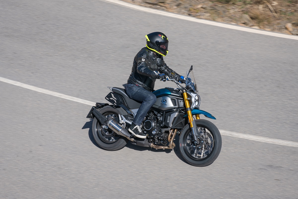 2023-02-23_cf_moto-1260