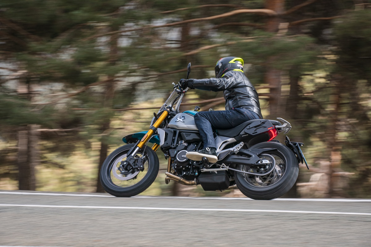 2023-02-23_cf_moto-2284