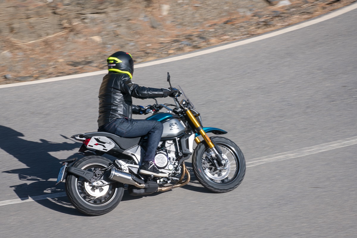 2023-02-23_cf_moto-2632
