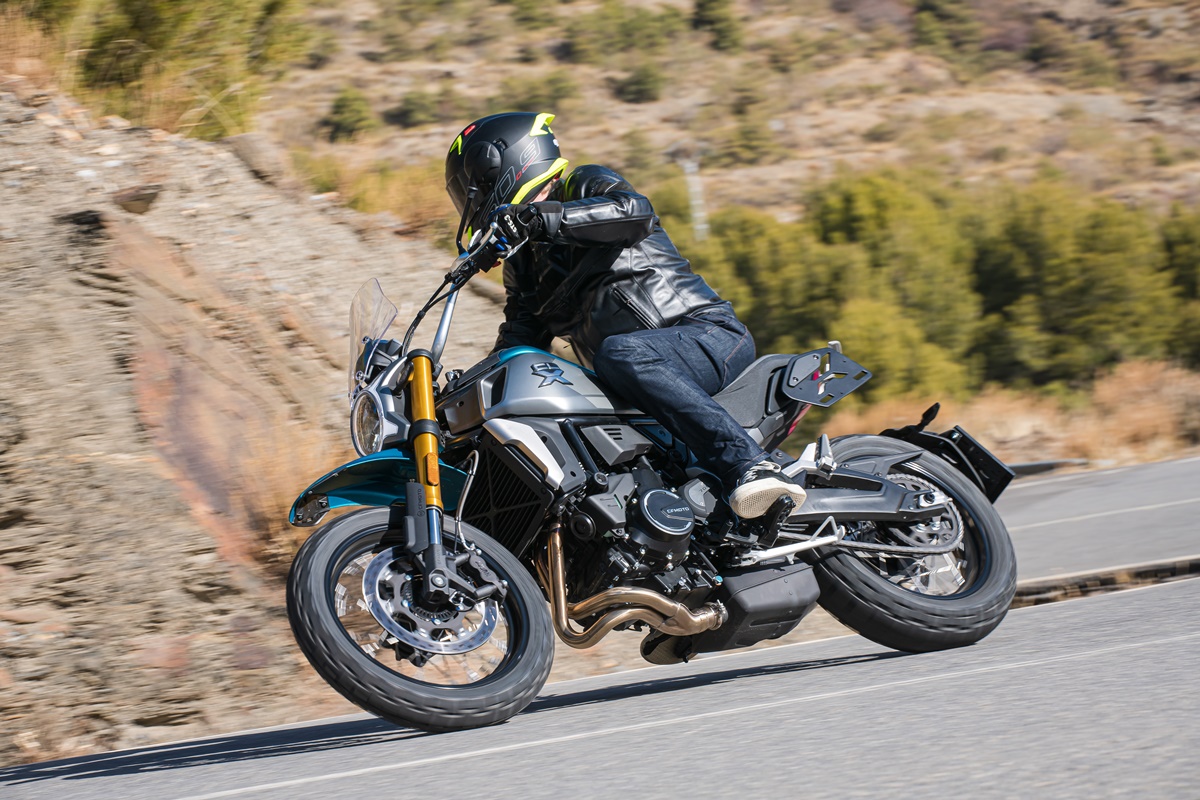 2023-02-23_cf_moto-2772