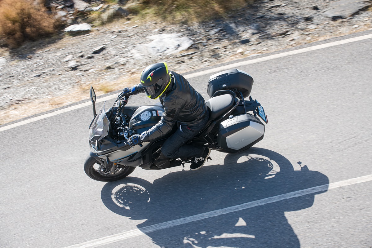 2023-02-23_cf_moto-2858