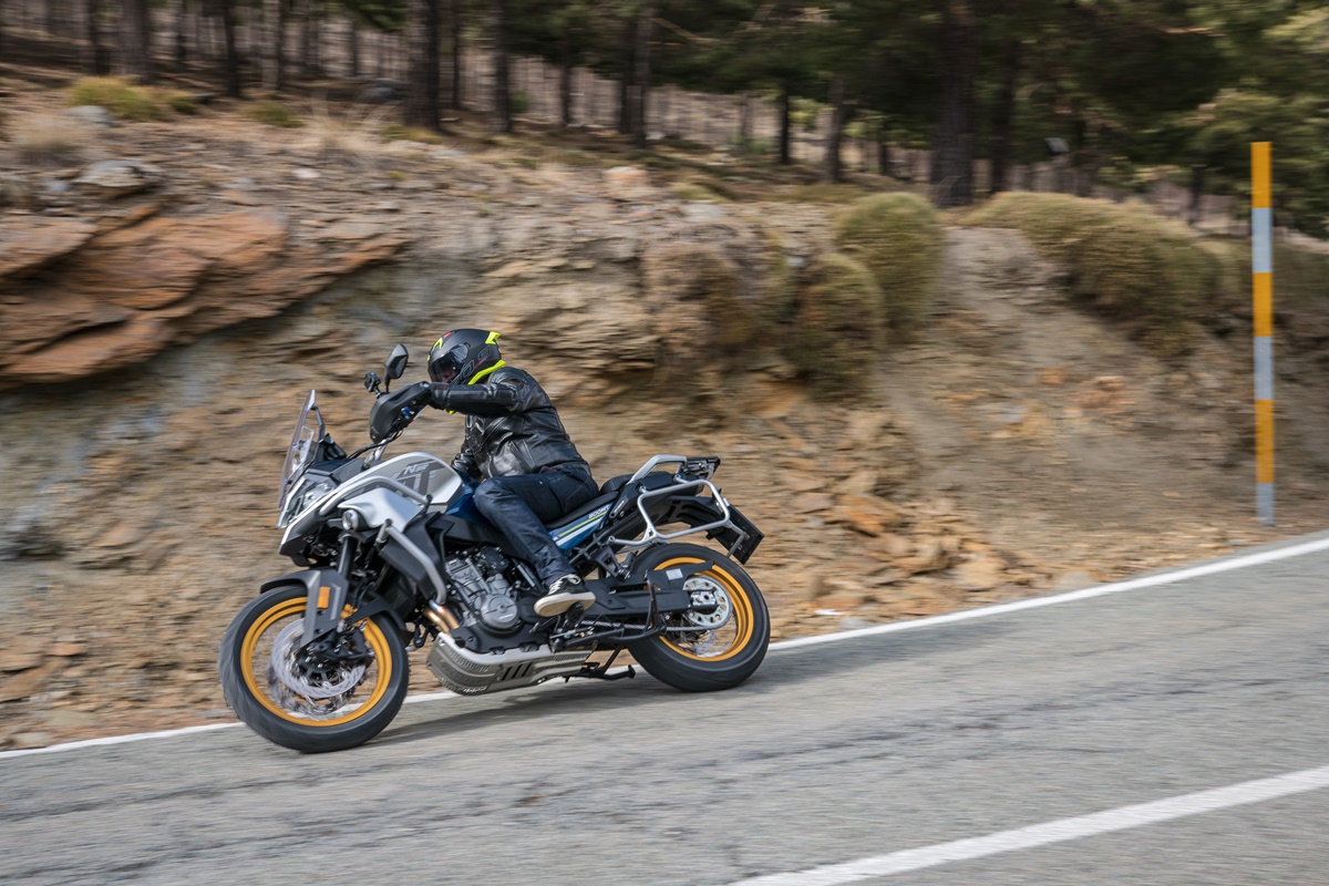 2023-02-23_cf_moto-2938