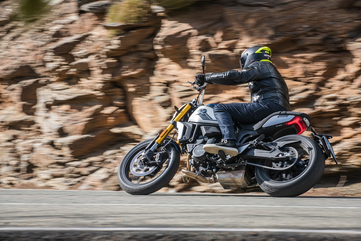 2023-02-23_cf_moto-2974