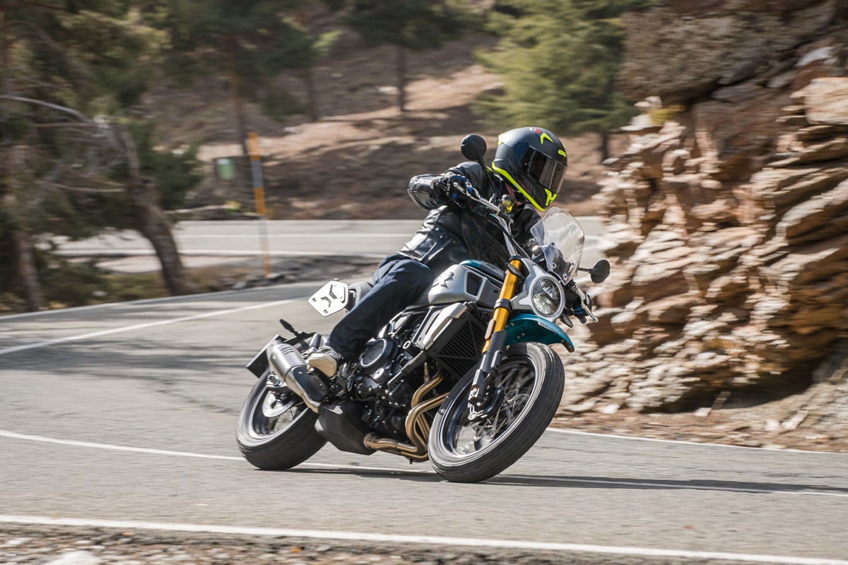 2023-02-23_cf_moto-3390