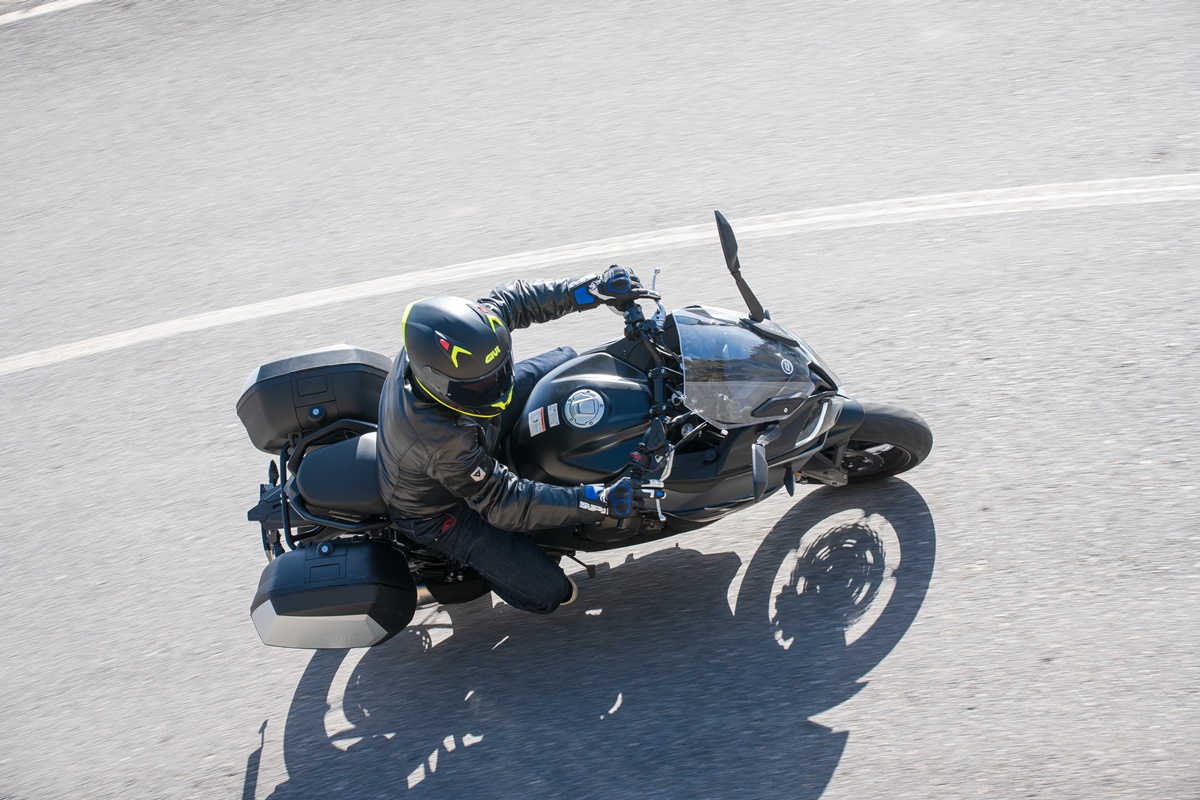 2023-02-23_cf_moto-3558