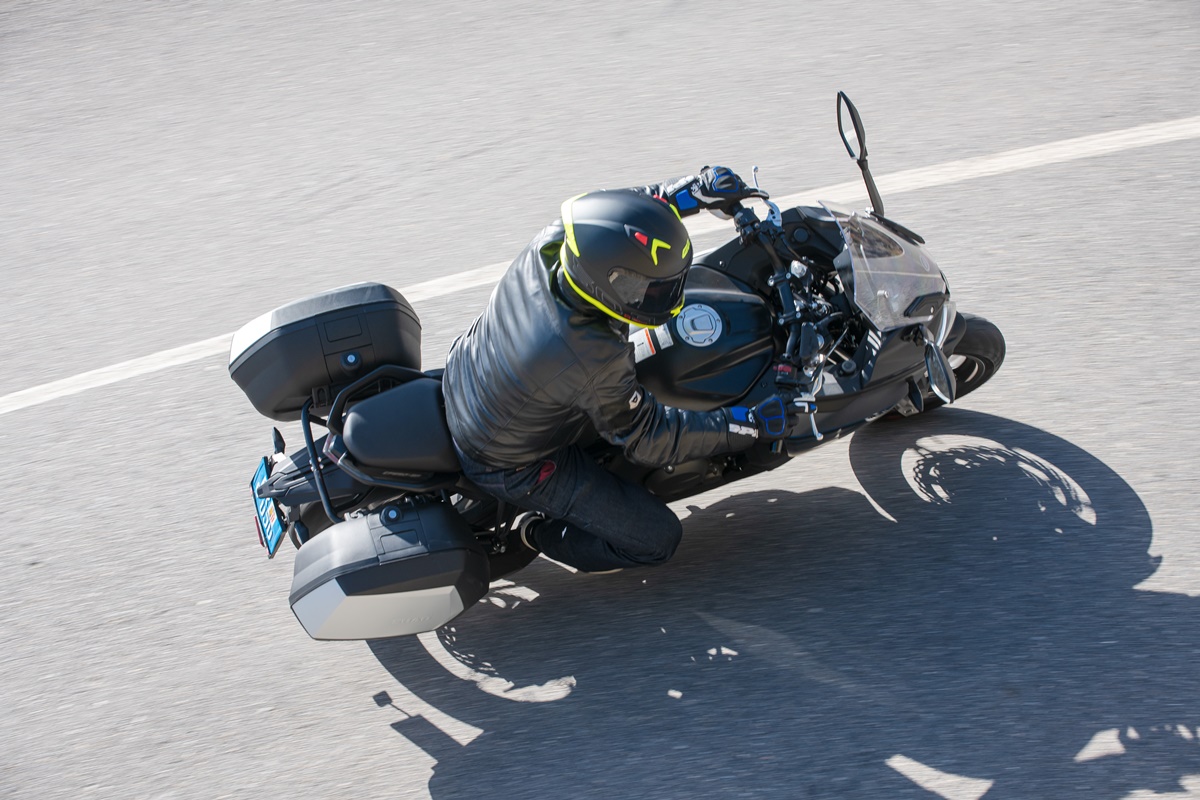 2023-02-23_cf_moto-4412