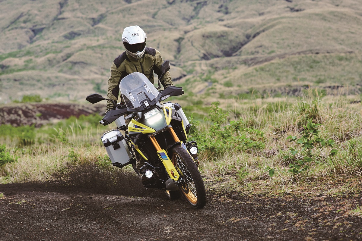 Suzuki V-Strom 1050DE 2023 en acción