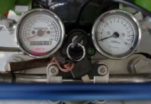 Replica Eddie Lawson sobre una Honda Monkey al detalle