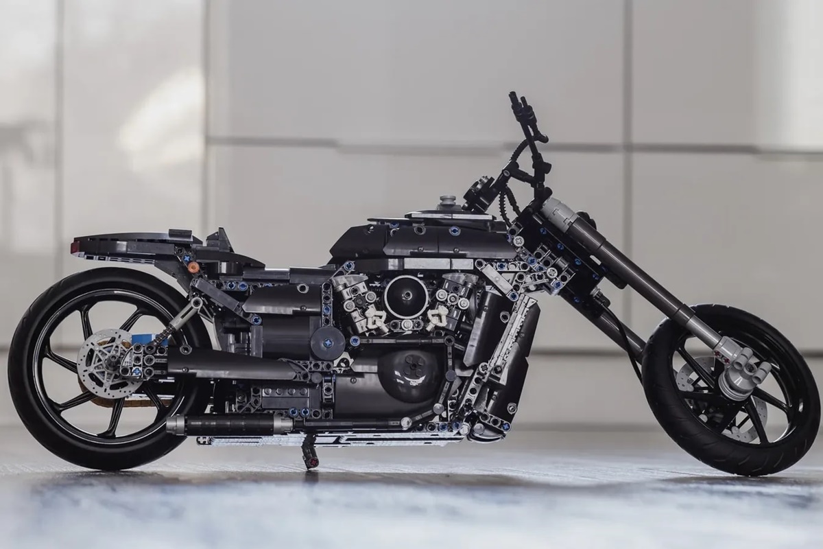 Harley-Davidson V-Rod a escala 1:5