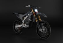 Cuenta con suspension delantera KYB
