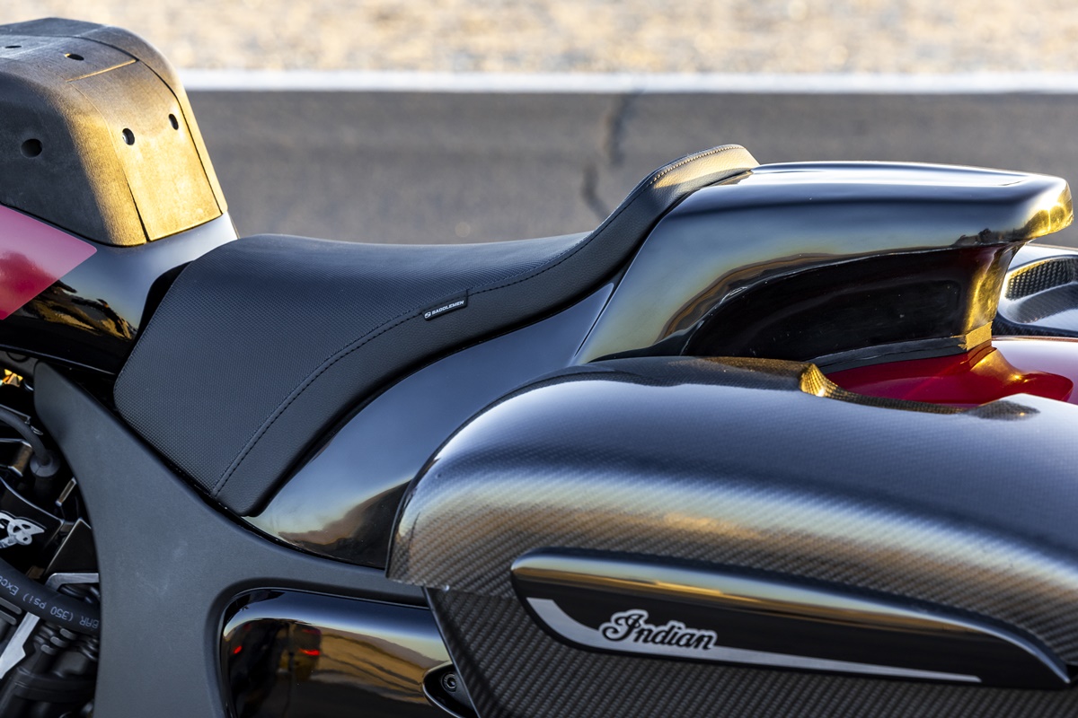 Indian Challenger Race Replica en detalle
