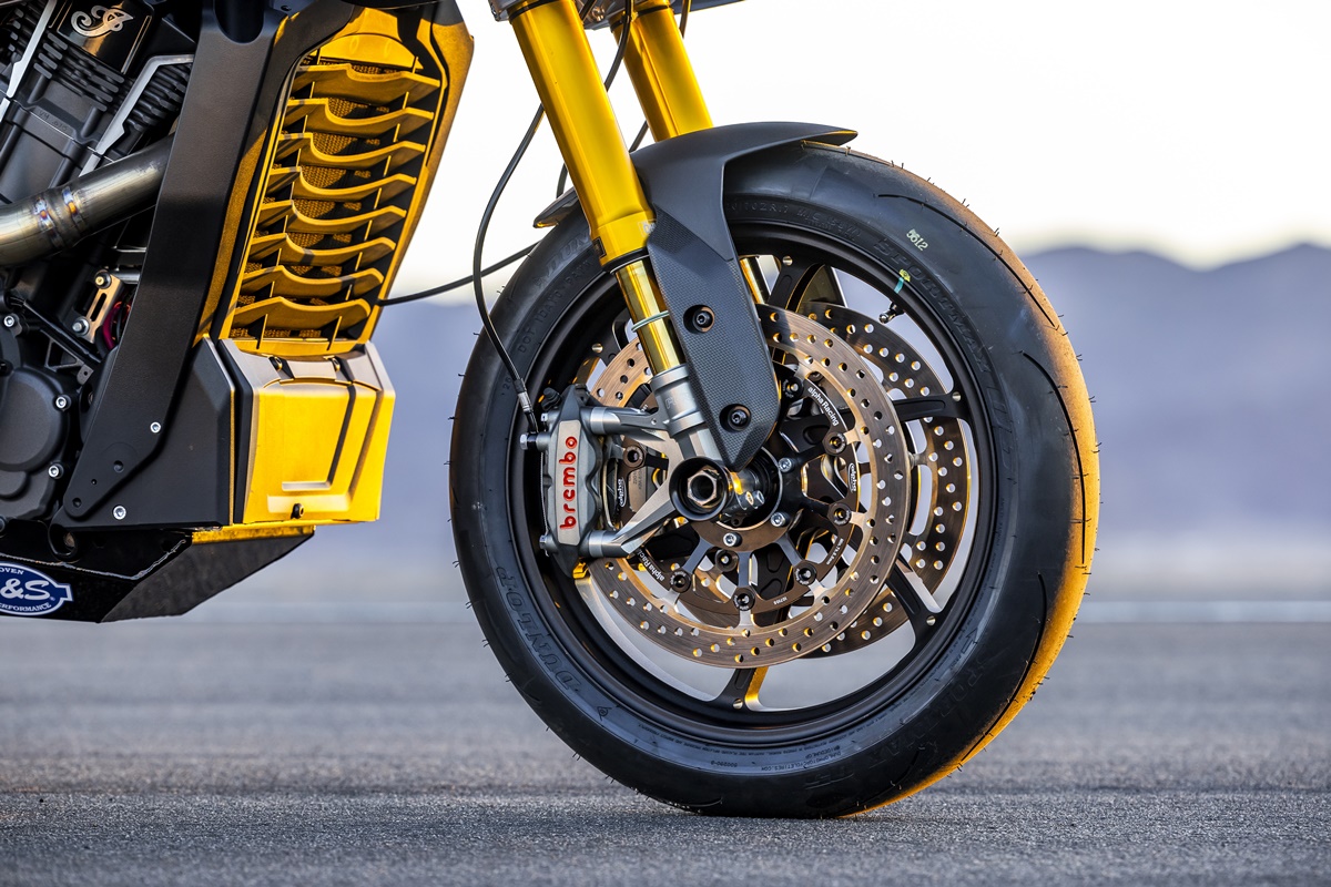 Indian Challenger Race Replica en detalle
