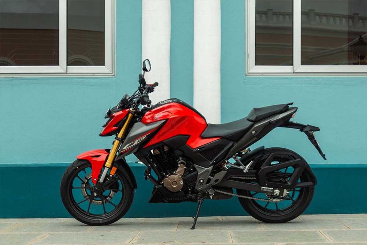 honda_cb300f_2