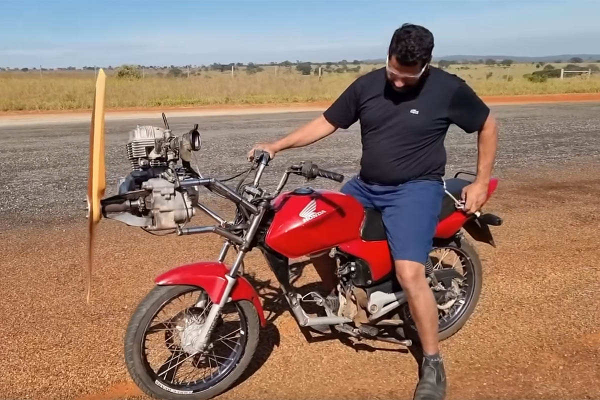 Inventos bizarros: una moto con hélice