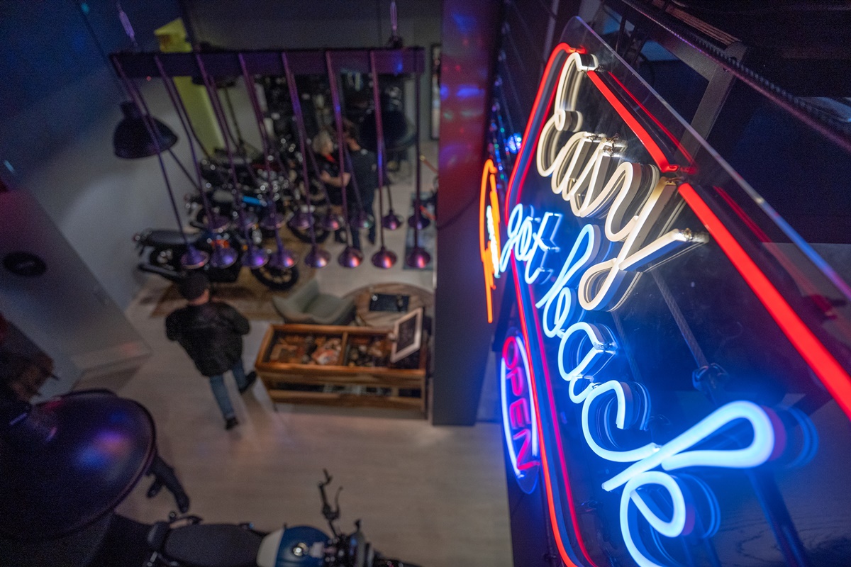 Inauguración concesionario oficial Royal Enfield en Madrid