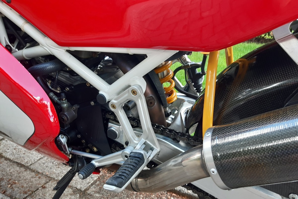 Ducati 888 SPS 1992 en detalle