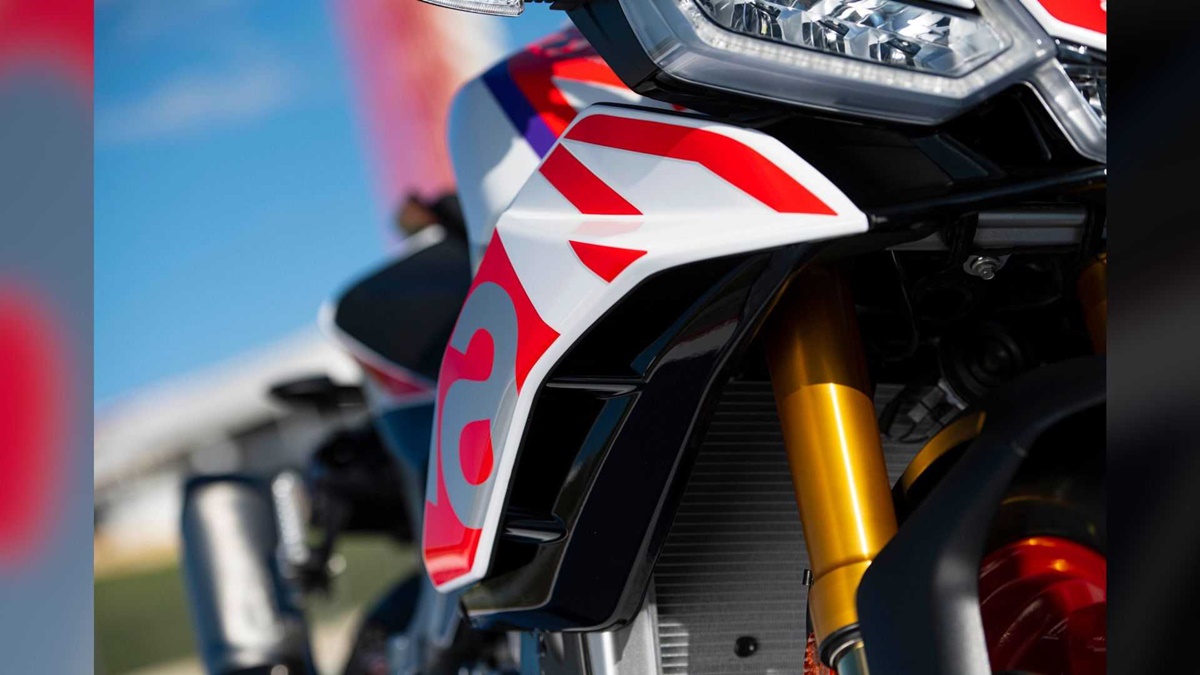 Presentación oficial de las nuevas Aprilia RSV4 Factory y Tuono Factory 2023