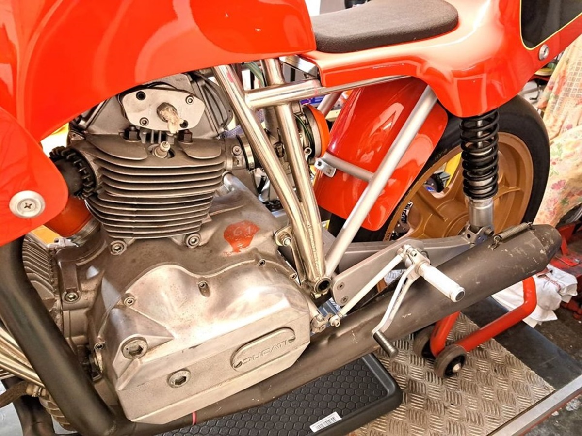 Egli-Ducati 900SS de 1981en detalle