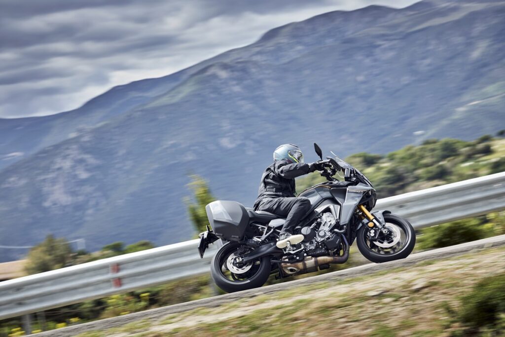 Prueba Yamaha Tracer 9 GT+