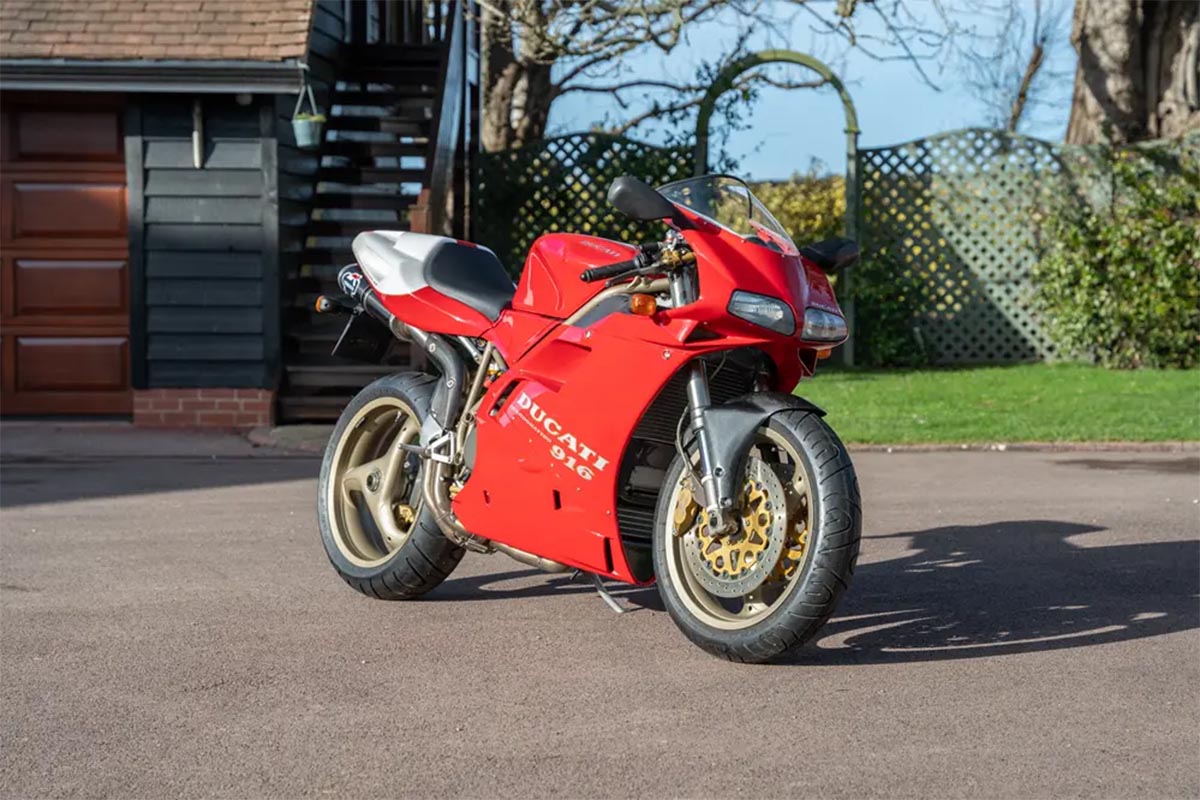 La Ducati 916 SPS sigue rompiendo récords