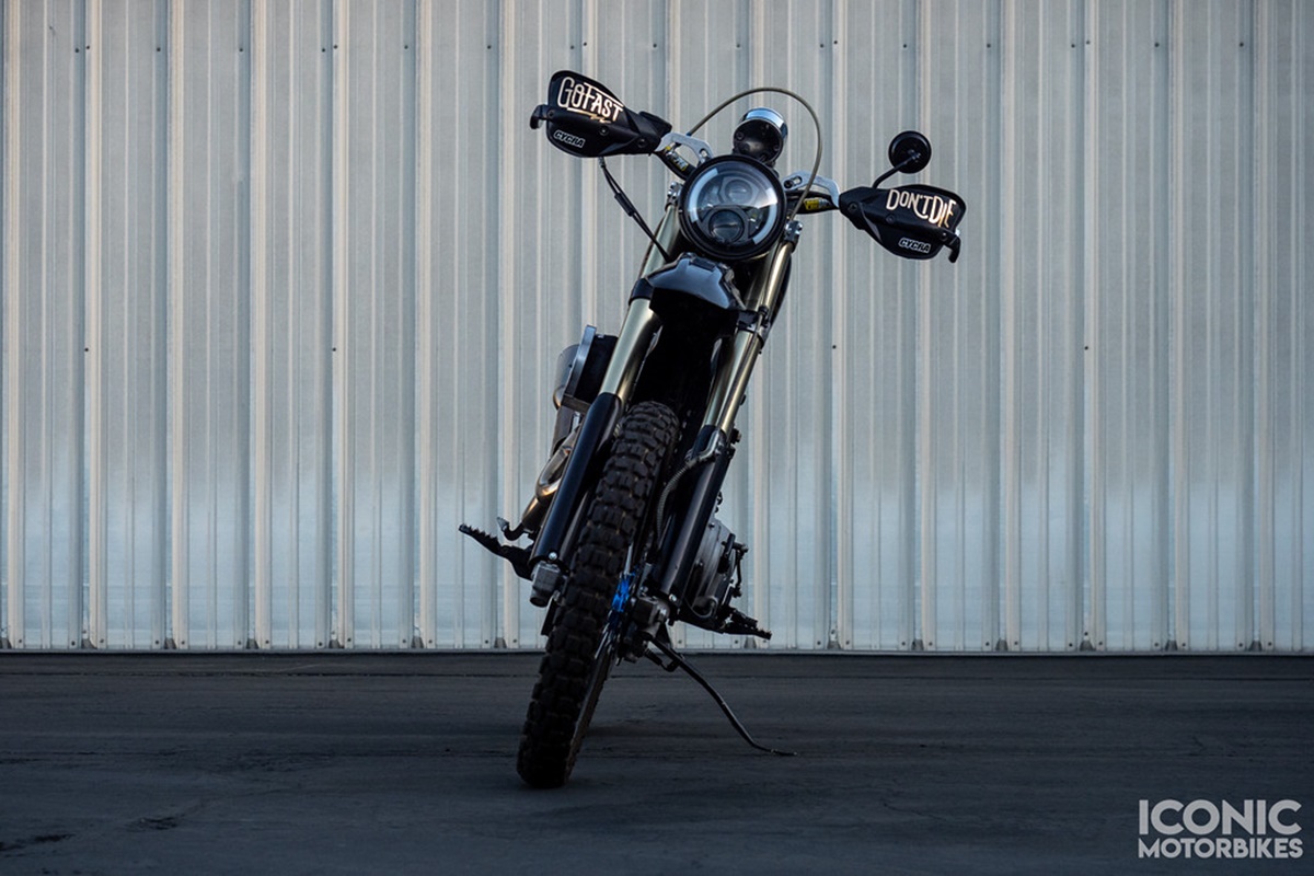 Harley-Davidson Sportster 883 scrambler