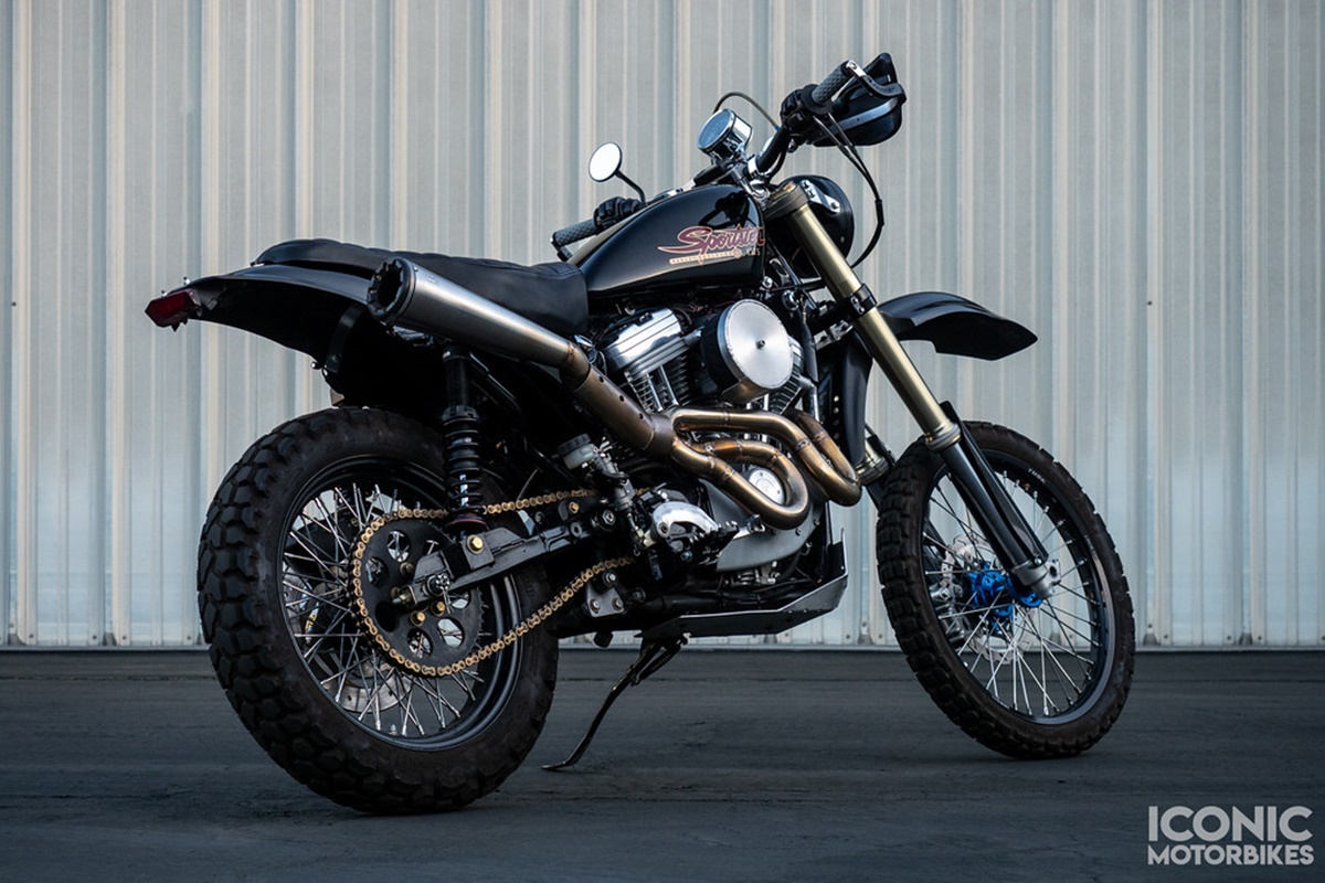Harley-Davidson Sportster 883 scrambler