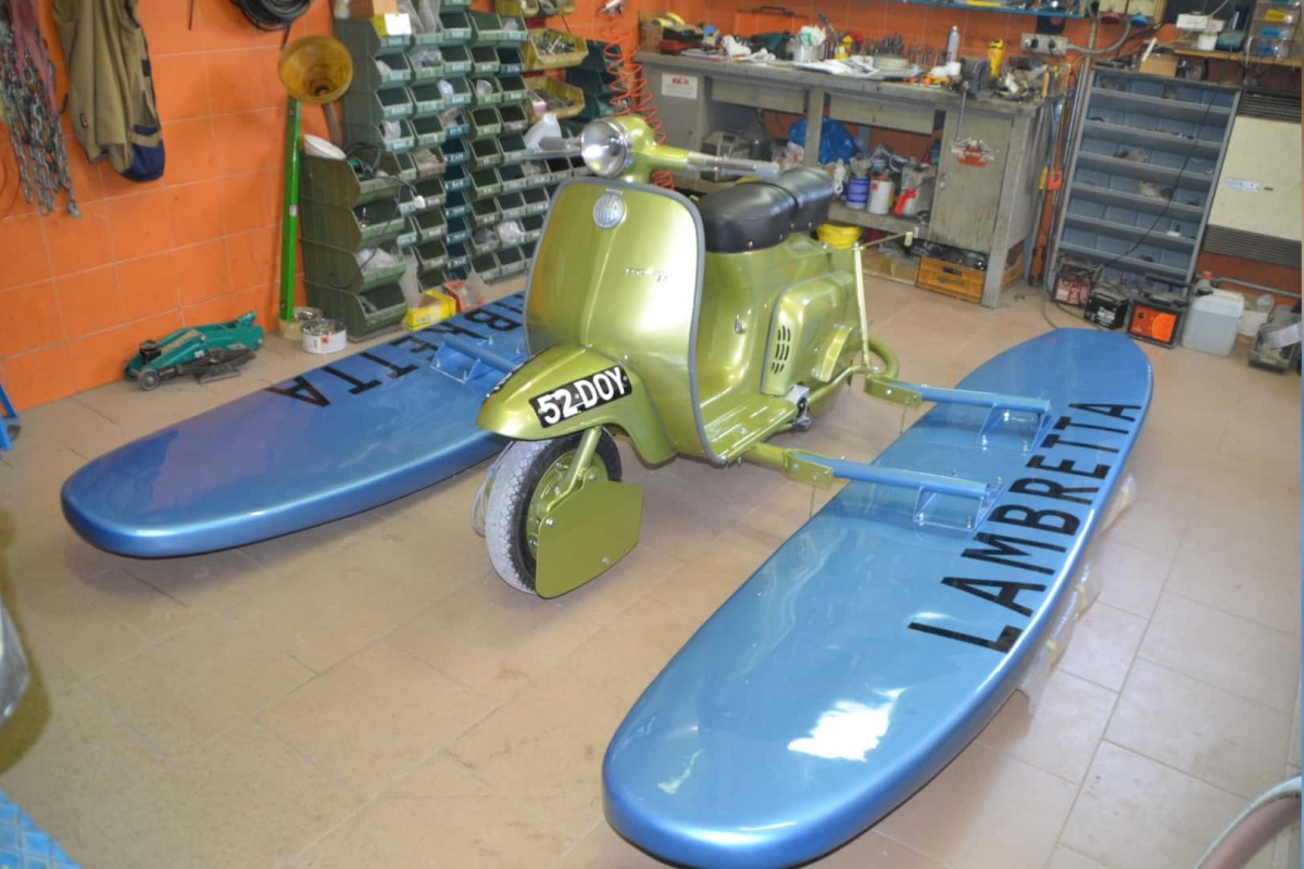 lambretta-amphi-scooter-workshop
