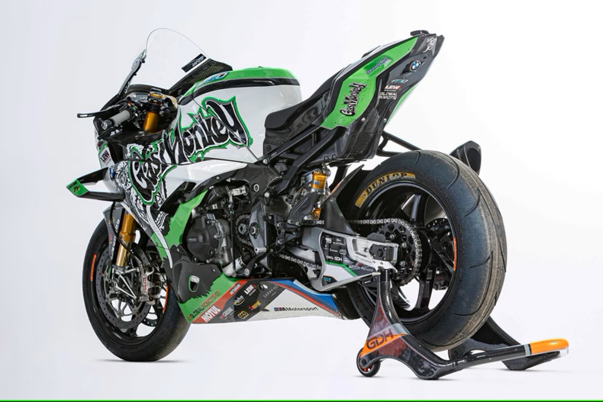 m_1000_rr_peter_hickman_tt_2022_6