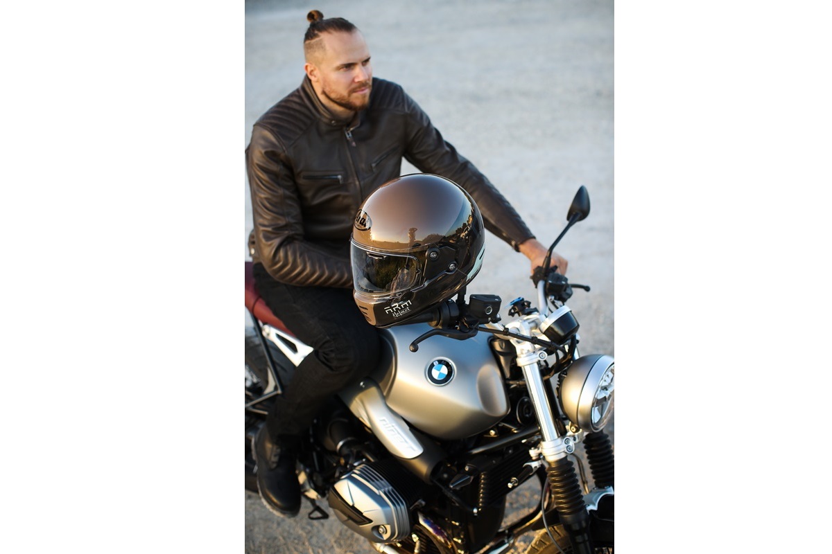 Arai Concept-XE en acción