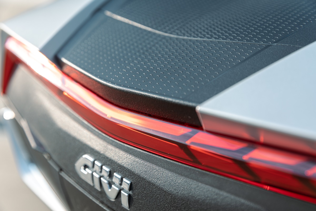 GIVI Maxia 5 en acción
