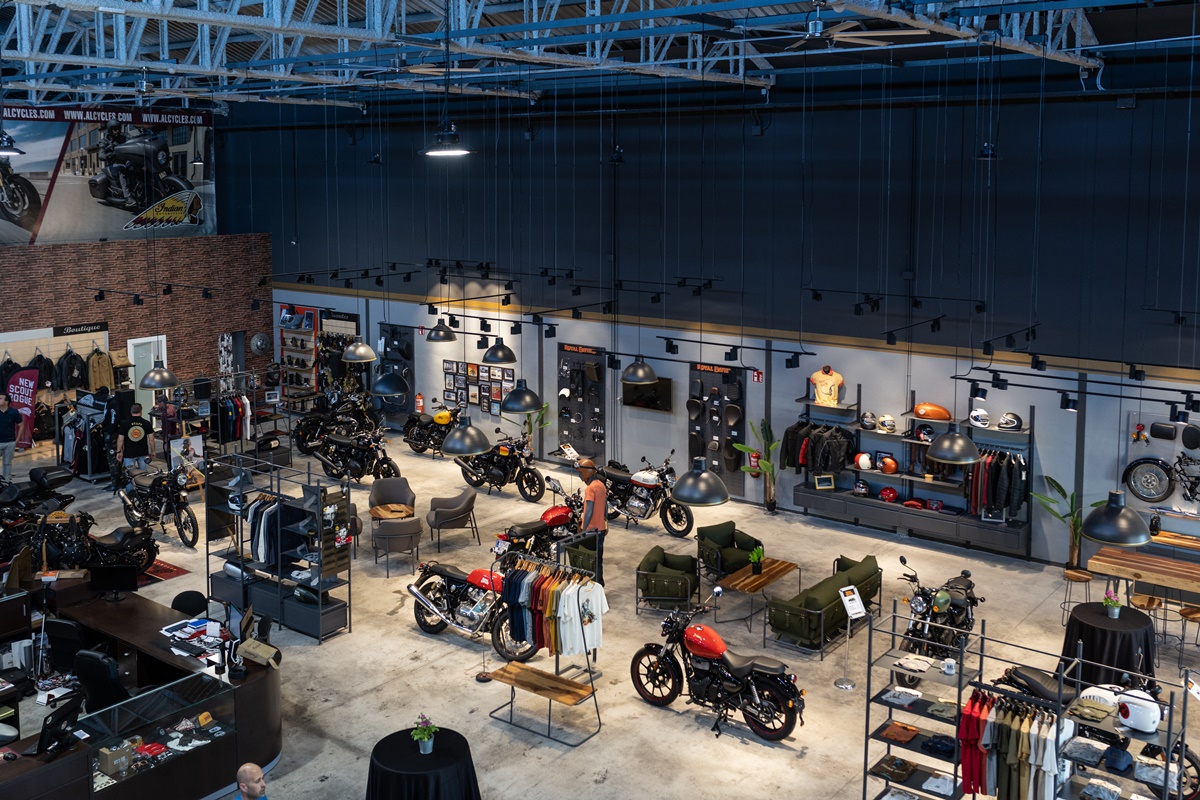 Inauguración de las nuevas Concept Store de Royal Enfield