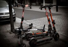 En Francia se ponen serios con los patinetes: prohibidos en París